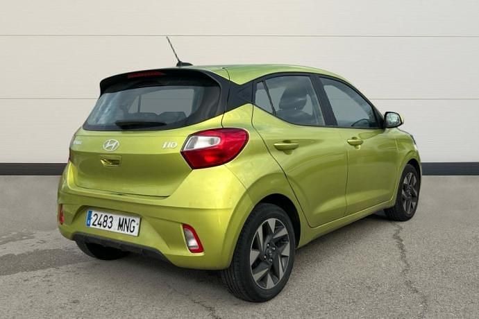 Usado Hyundai i10 67 CV (49 kW) 2024 Verde Utilitario