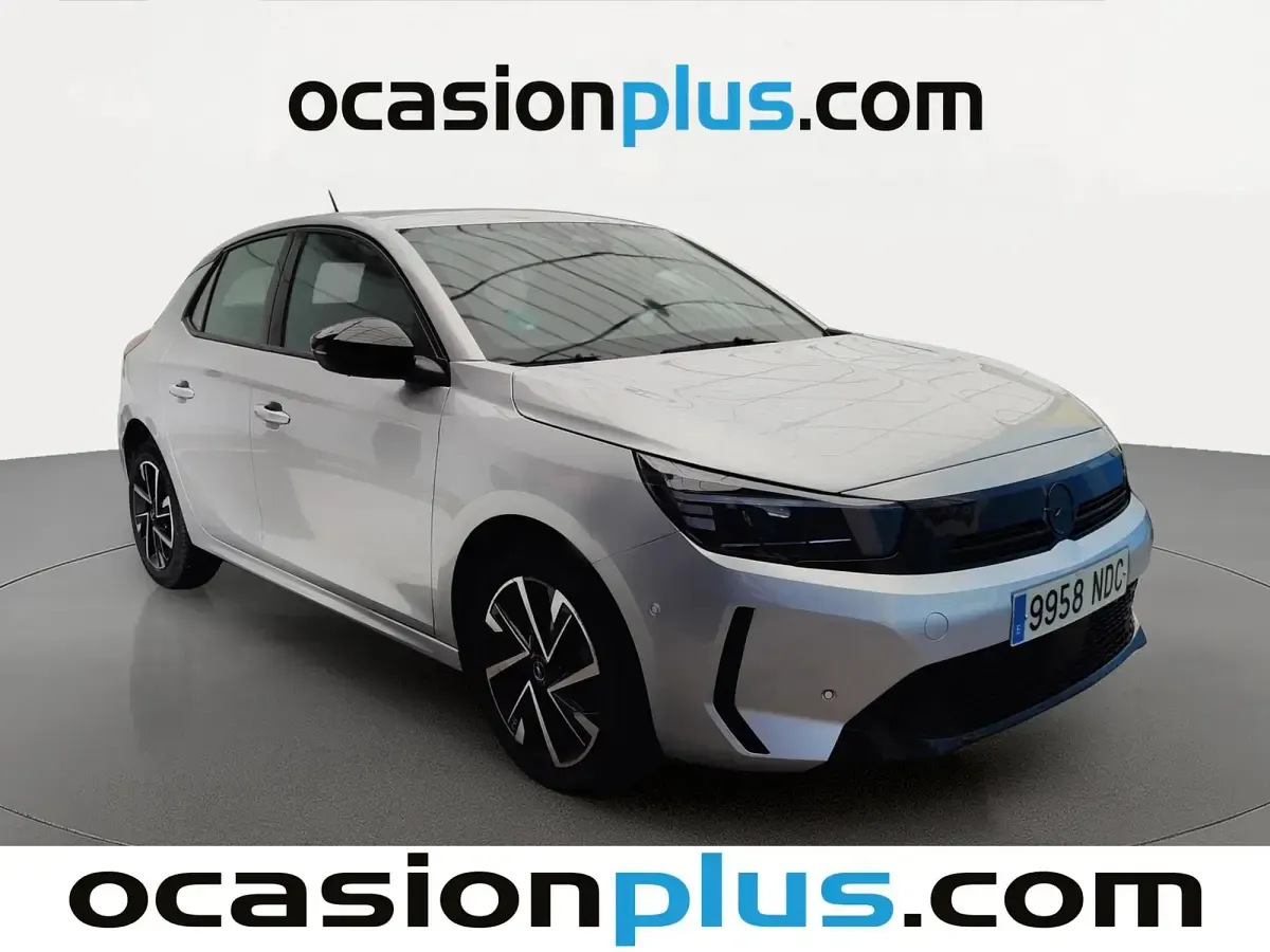 Usado Opel Corsa 100 CV (73 kW) 2025 Gris plata Utilitario