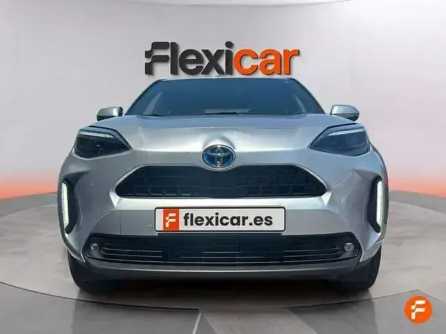 Usado Toyota Yaris Active 116 CV (85 kW) 2022 Gris Utilitario