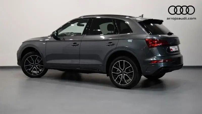 Usado Audi Q5 204 CV (150 kW) 2024 Gris/plata SUV