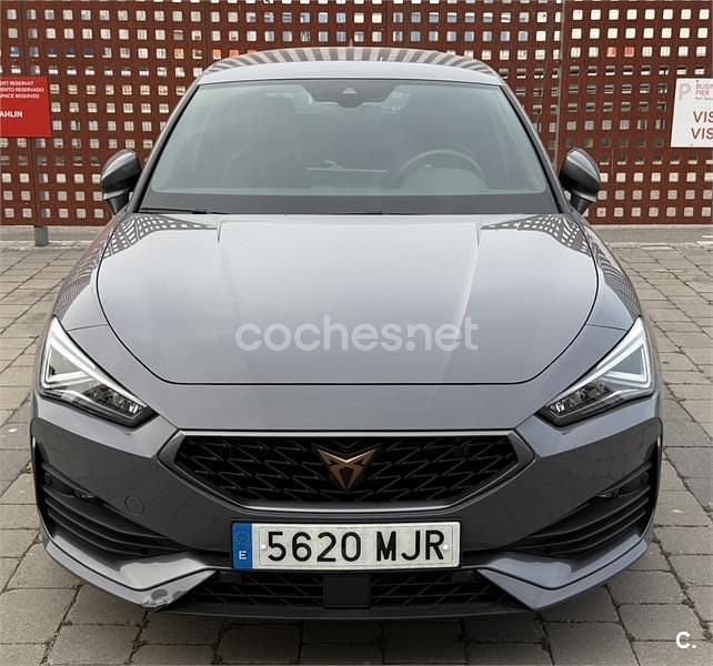 Gris / plata Usado 2023 Cupra Leon Berlina | 29.000 € (Precio justo) - Imagen 1/3
