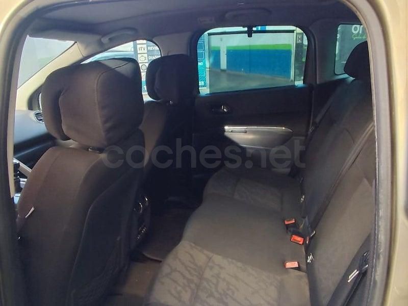 Usado Peugeot 3008 Access 115 CV (84 kW) 2013 Marrón Familiar