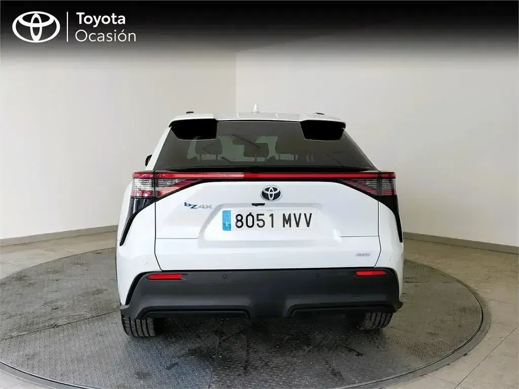 Usado Toyota bZ4X Plus 160 kW (218 CV) 2024 Blanco SUV