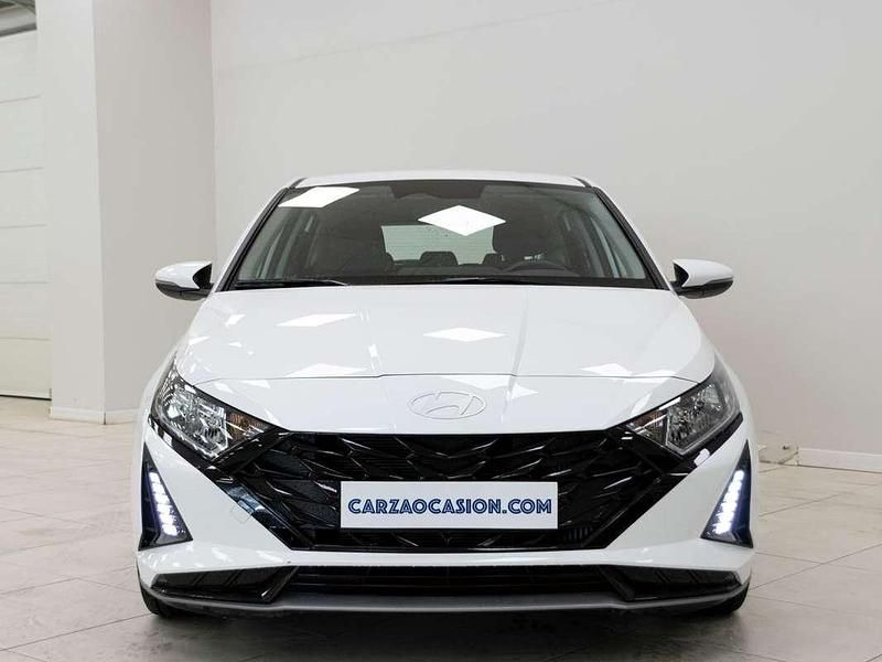 Usado Hyundai i20 101 CV (74 kW) 2024 Blanco Utilitario