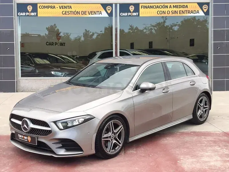 Usado Mercedes A180 116 CV (85 kW) 2020 Beige Berlina