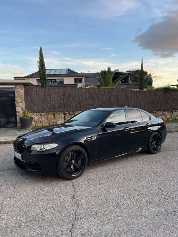 Negro Usado 2012 BMW M5 Berlina | 47.900 € - Imagen 1/4