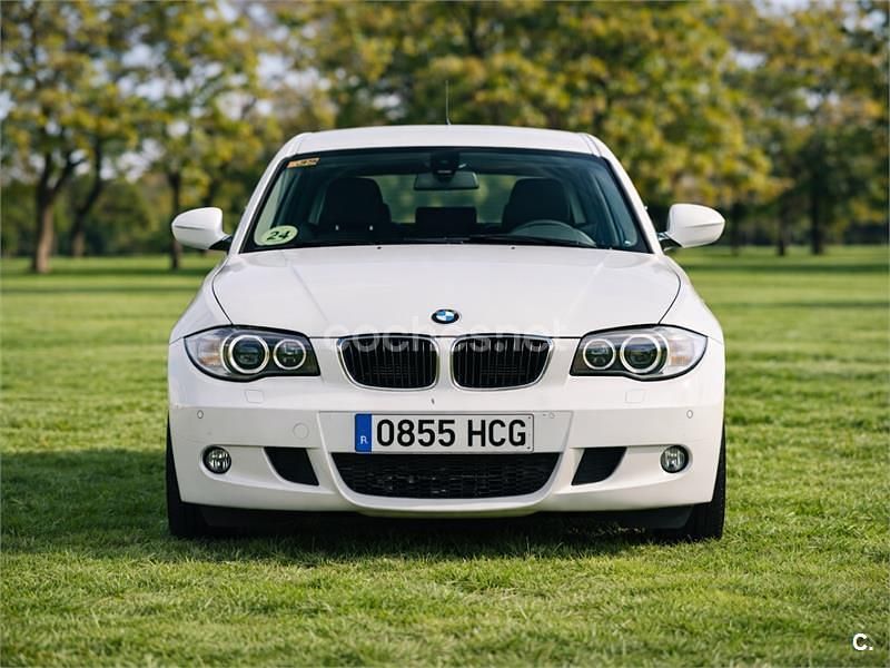 Usado BMW 120 Sport Line 184 CV (135 kW) 2011 Blanco Utilitario