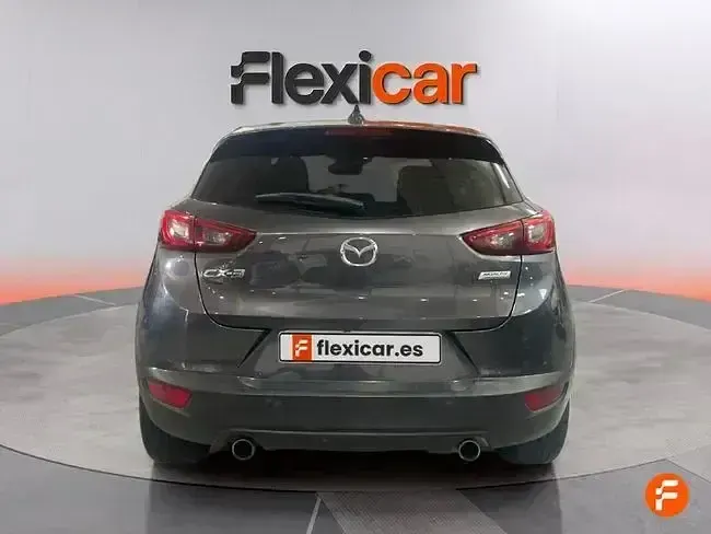 Usado Mazda CX-3 Luxury 105 CV (77 kW) 2018 Gris SUV