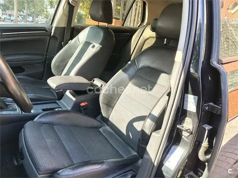 Usado VW Golf VII Sportline 150 CV (110 kW) 2014 Negro Familiar