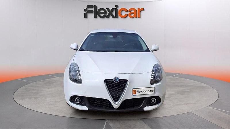 Usado Alfa Romeo Giulietta Tech Edition 120 CV (88 kW) 2019 Blanco Utilitario