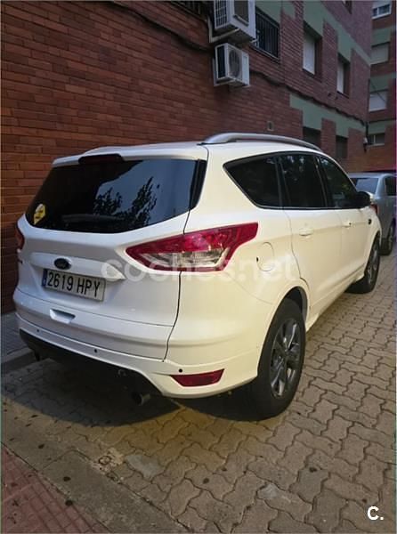 Usado Ford Kuga Titanium 140 CV (102 kW) 2013 Blanco SUV