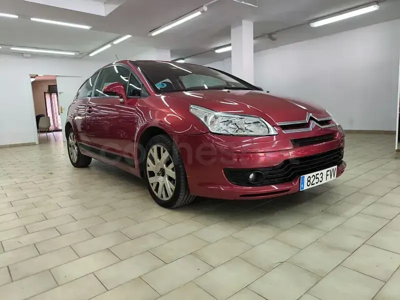 Usado Citroën C4 VTR Sport 110 CV (80 kW) 2007 Granate Berlina