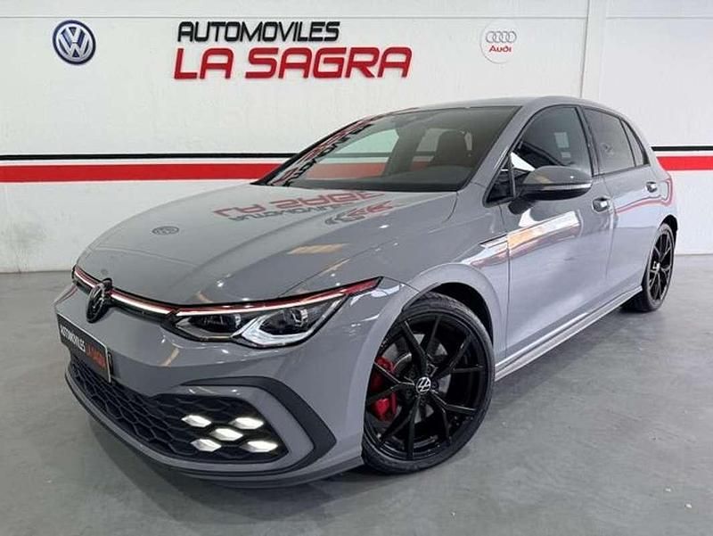 Usado VW Golf VIII GTI 245 CV (180 kW) 2024 Gris Utilitario