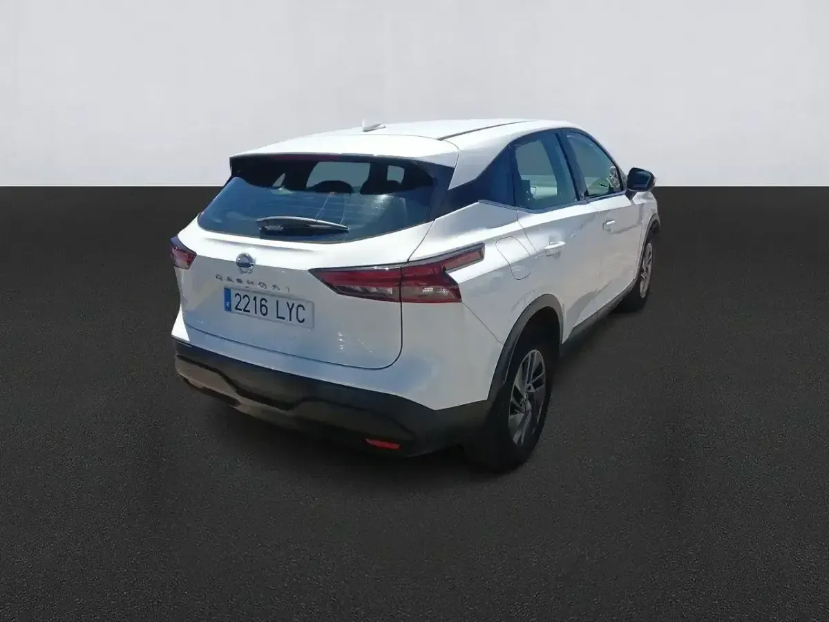 Usado Nissan Qashqai Acenta 140 CV (102 kW) 2022 Blanco SUV