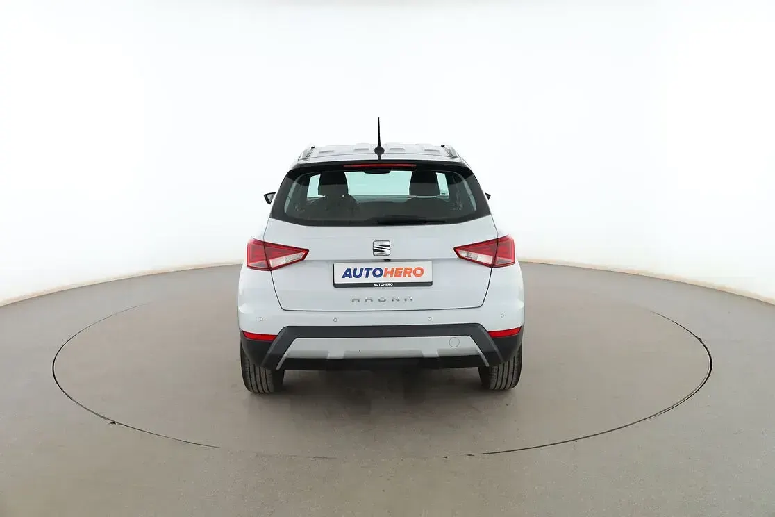 Usado Seat Arona XCELLENCE 115 CV (84 kW) 2018 Blanco SUV