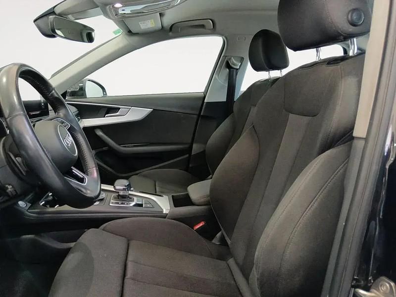 Usado Audi A4 Sport 150 HP (110 kW) 2019 Azul Sedan