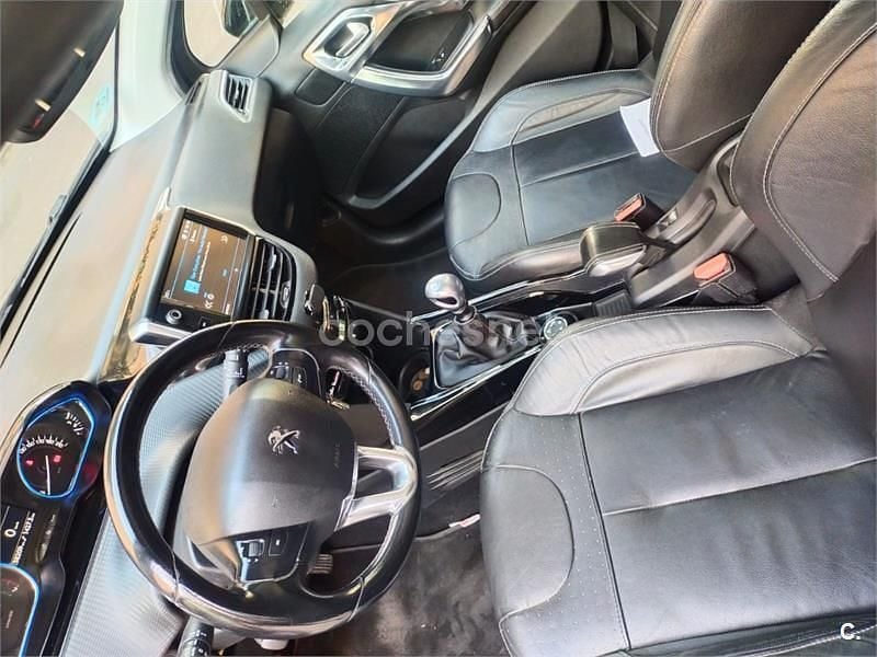 Usado Peugeot 2008 Crossway 130 CV (95 kW) 2018 Negro SUV