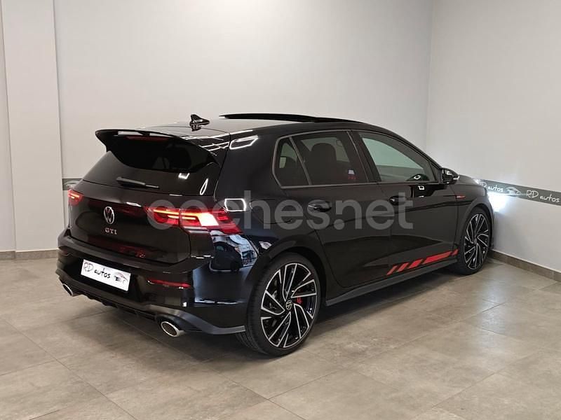 Usado VW Golf VII GTI Clubsport 301 CV (221 kW) 2021 Negro Utilitario