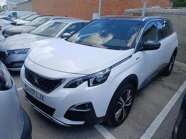 Używany Peugeot 5008 GT 130 KM (95 kW) 2020 Biały SUV