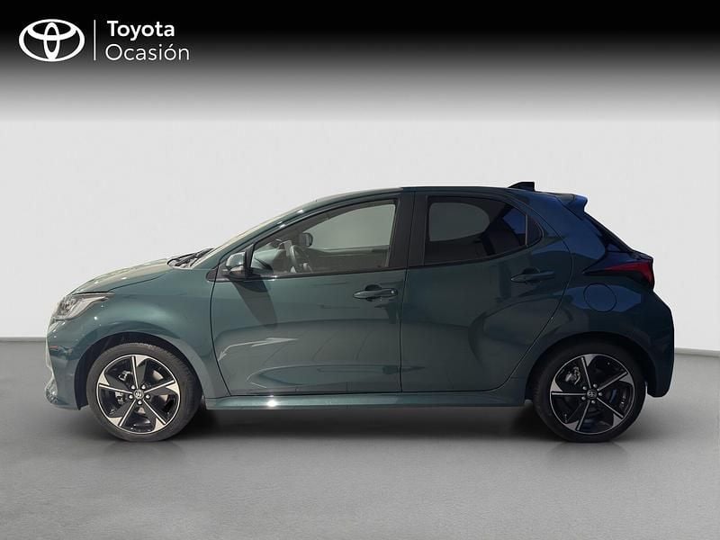 Usado Toyota Yaris Style 116 CV (85 kW) 2025 Verde Utilitario