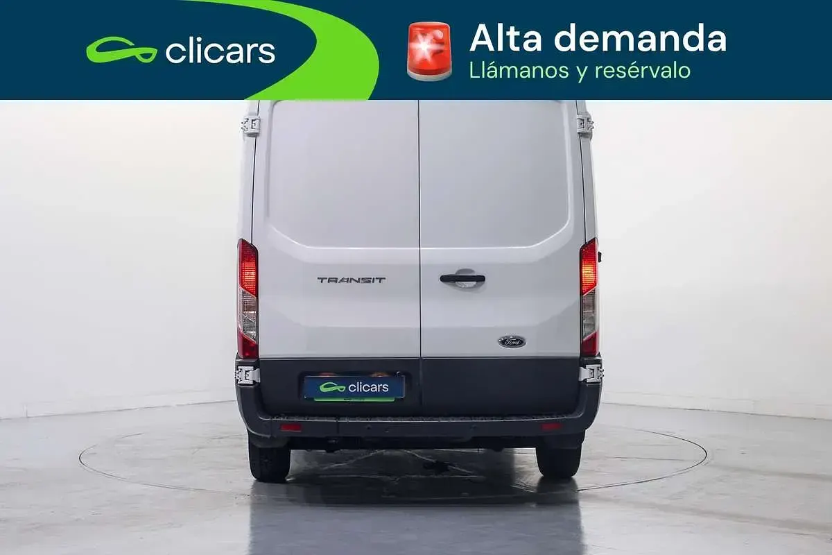 Usado Ford Transit Trend 105 CV (77 kW) 2018 Blanco Van