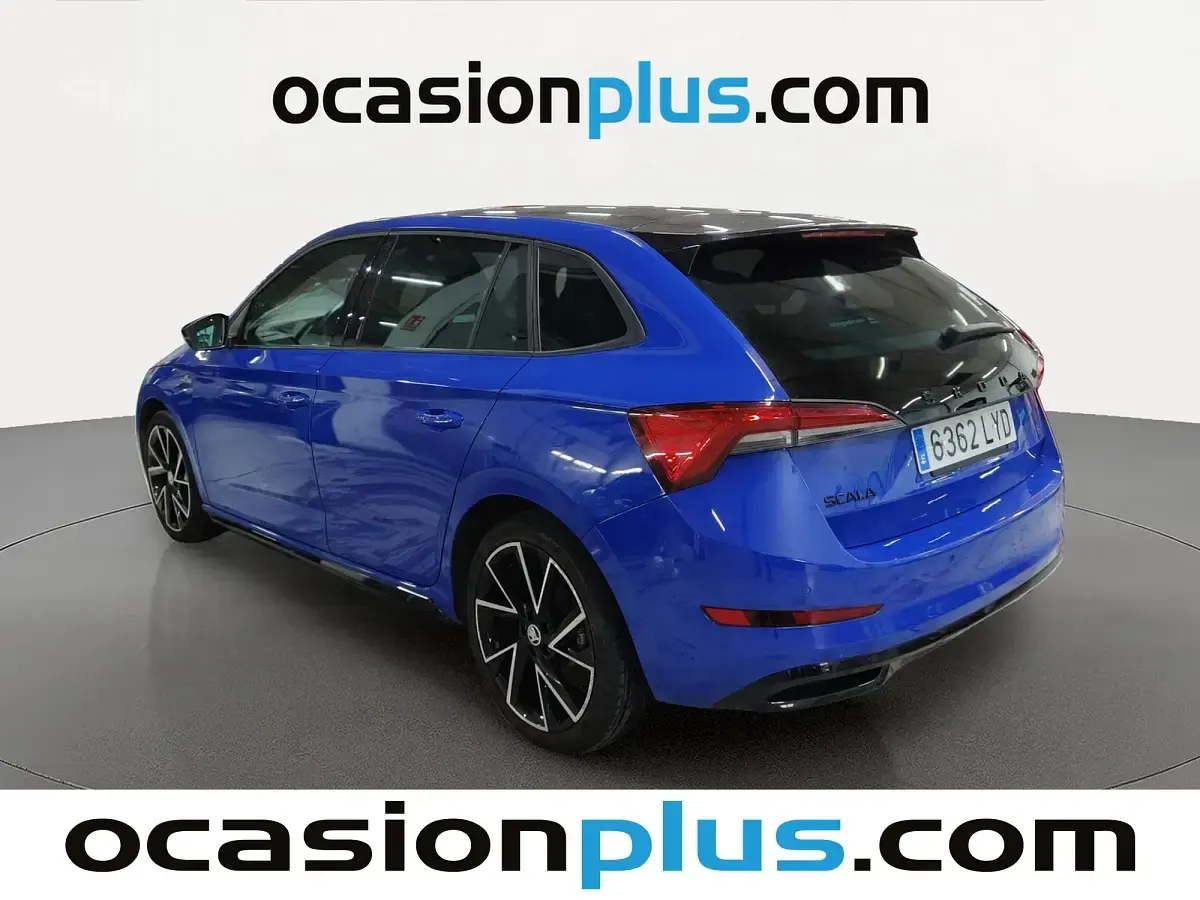 Usado Skoda Scala Monte Carlo 110 CV (80 kW) 2022 Azul Utilitario