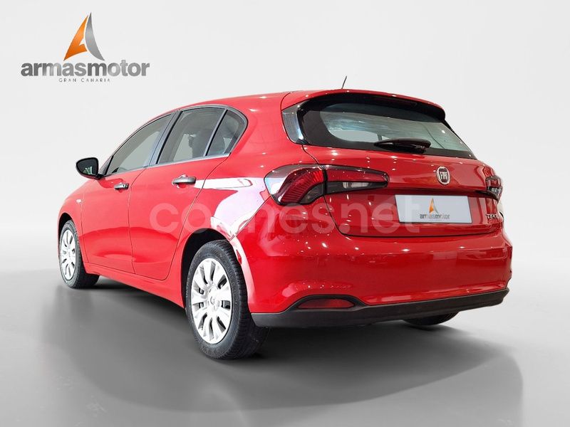 Usado Fiat Tipo Lounge 95 CV (69 kW) 2019 Rojo Berlina