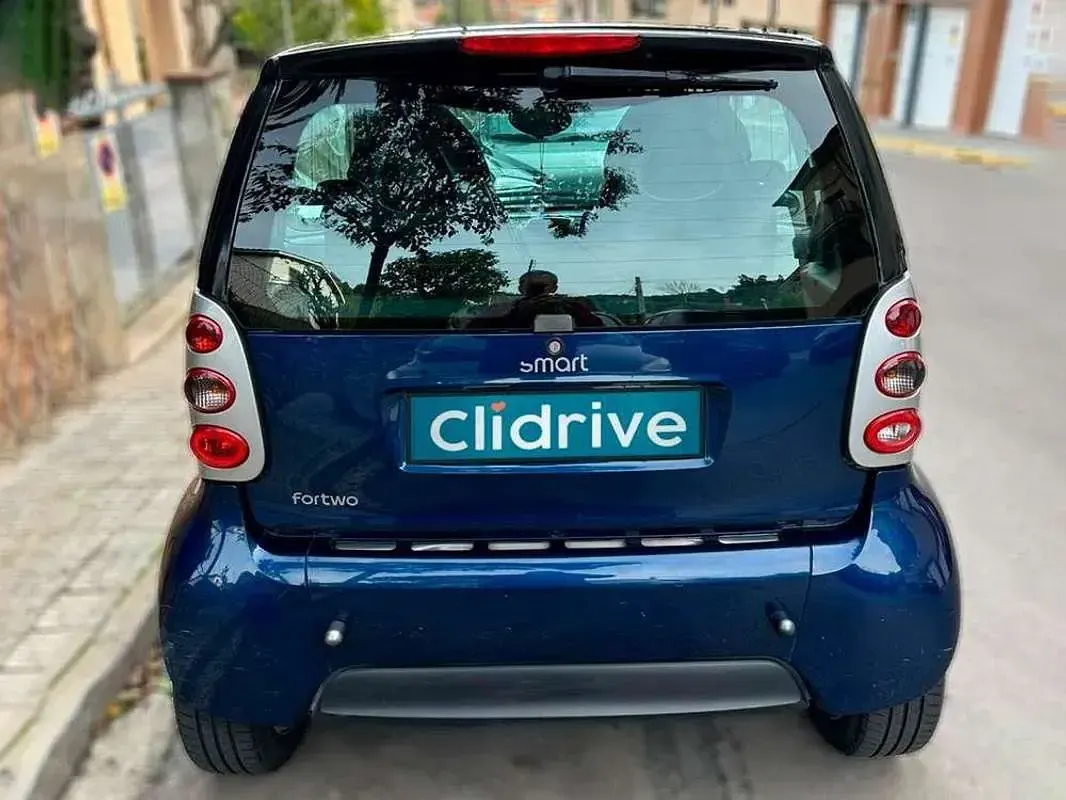 Usado Smart ForTwo Coupé Passion 61 CV (44 kW) 2004 Azul Coupe