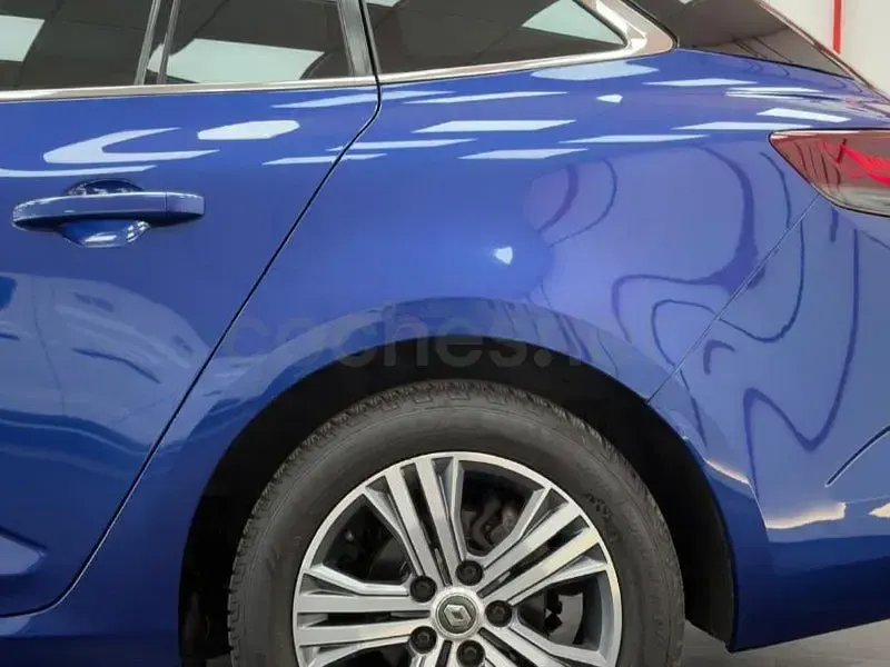 Usado Renault Mégane GrandTour Zen 115 CV (84 kW) 2021 Azul Familiar