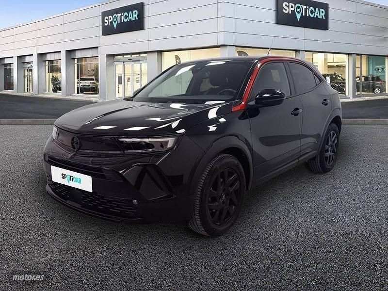 Negro Usado 2021 Opel Mokka GS Line SUV | 16.490 € (Un poco caro) - Imagen 1/4