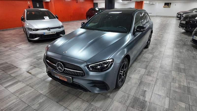 Gris Usado 2021 Mercedes E300 Familiar | 36.990 € (Precio justo) - Imagen 1/4