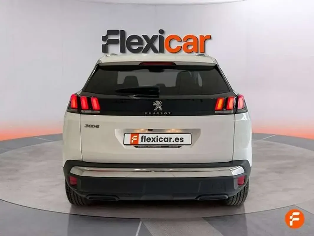 Usado Peugeot 3008 Style 131 CV (96 kW) 2020 Blanco SUV