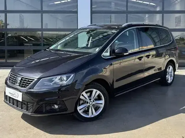 Usado Seat Alhambra XCELLENCE 150 CV (110 kW) 2022 Negro Monovolumen