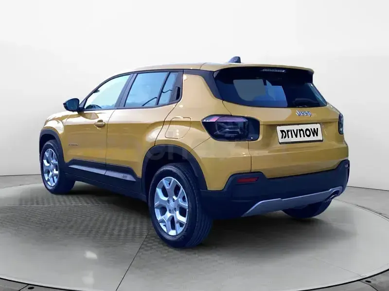 Usado Jeep Avenger Altitude 100 CV (73 kW) 2026 Amarillo SUV