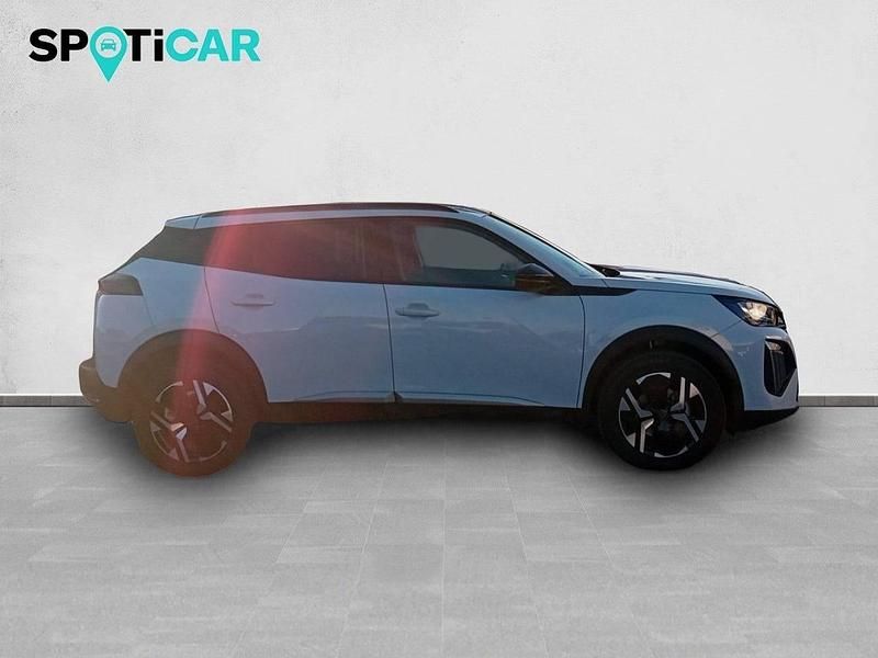 Usado Peugeot 2008 Allure 100 CV (73 kW) 2025 Blanco SUV