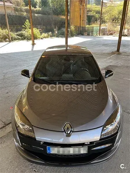 Usado Renault Mégane III 250 CV (183 kW) 2010 Gris / plata Berlina