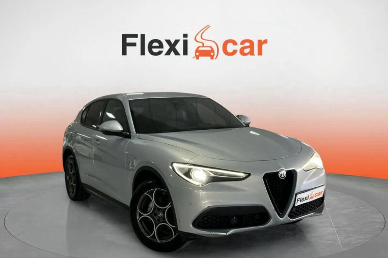 Azul Usado 2022 Alfa Romeo Stelvio Sprint SUV | 29.990 € (Precio justo) - Imagen 1/4
