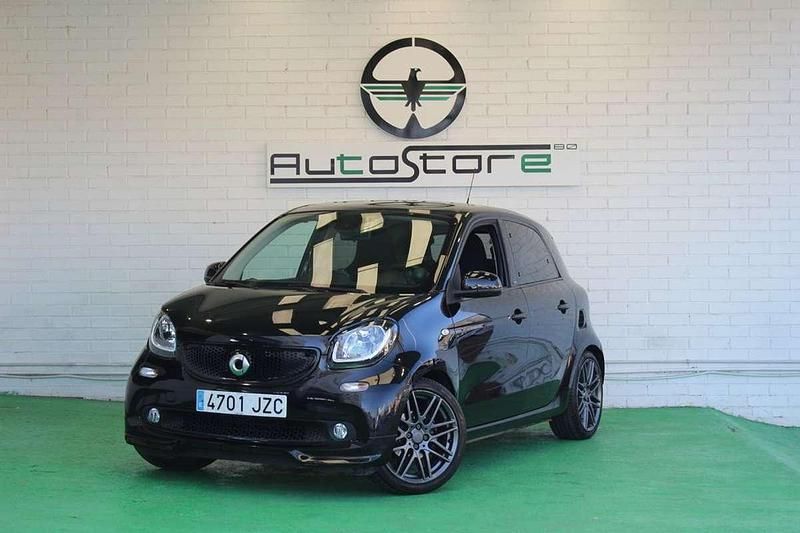 Usado Smart ForFour Passion 90 CV (66 kW) 2017 Negro Utilitario