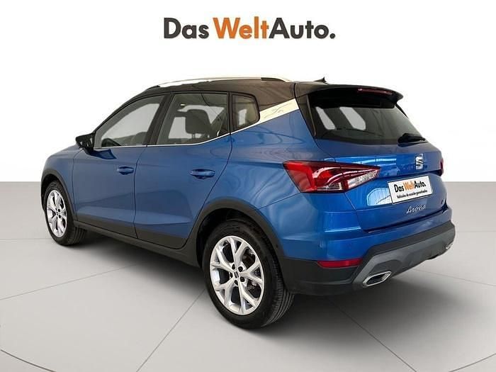 Azul Usado 2024 Seat Arona FR SUV | 20.990 € (Precio justo) - Imagen 1/4