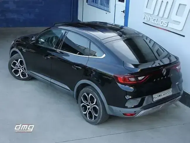 Usado Renault Arkana Intens 145 CV (106 kW) 2021 Negro SUV