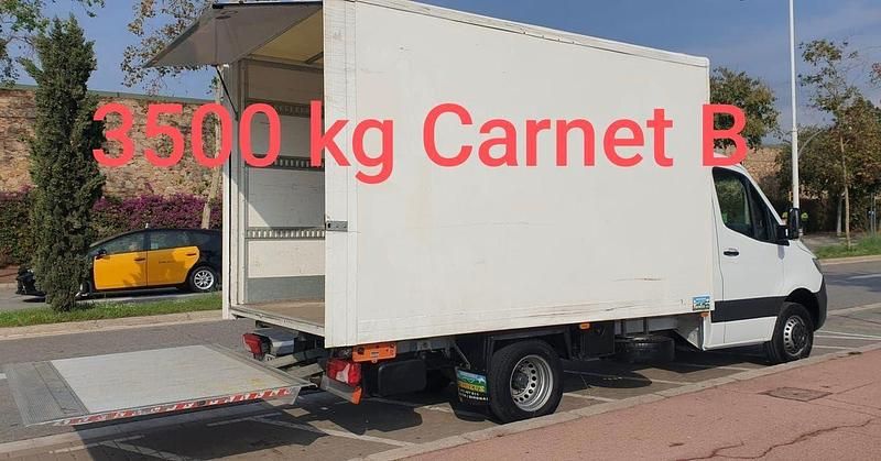 Blanco Usado 2019 Mercedes Sprinter Van | 33.600 € (Precio justo) - Imagen 1/4