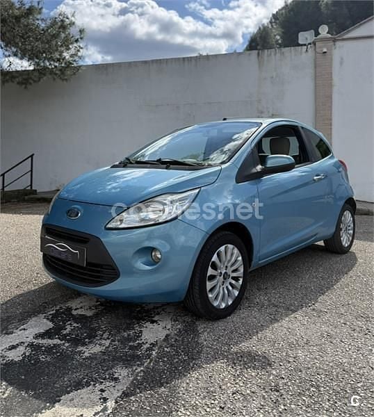 Usado Ford Ka Titanium 69 CV (50 kW) 2011 Azul Utilitario