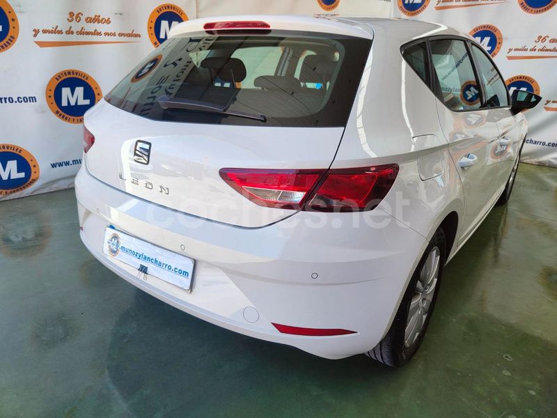 Usado Seat Leon Reference 90 CV (66 kW) 2019 Blanco Berlina
