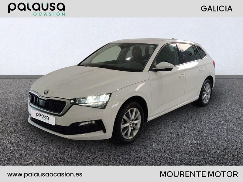 Usado Skoda 110 R Ambition 110 CV (80 kW) 2022 Blanco Berlina