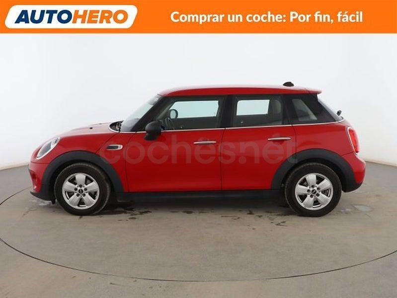 Usado Mini ONE 102 CV (75 kW) 2018 Rojo Utilitario