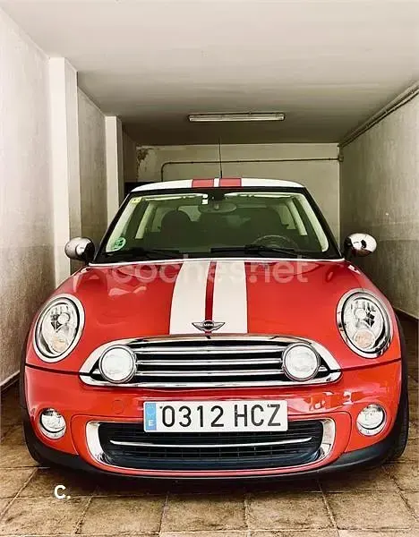 Usado Mini Cooper 120 CV (88 kW) 2011 Rojo Utilitario
