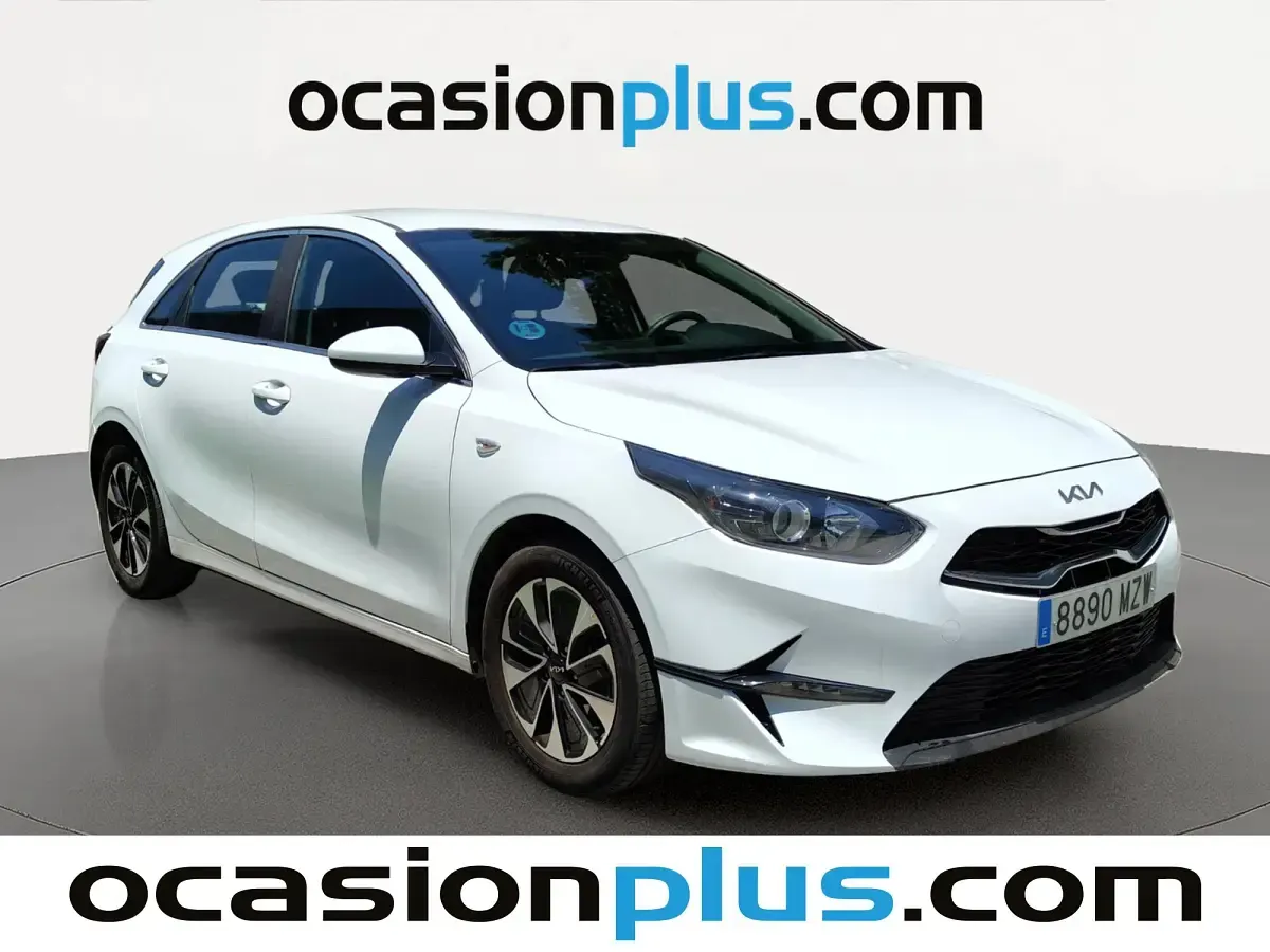 Usado Kia Ceed 101 CV (74 kW) 2025 Blanco Utilitario