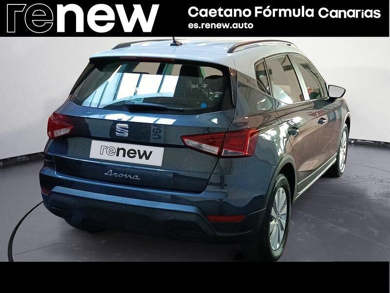 Usado Seat Arona Style 110 CV (80 kW) 2023 Gris SUV
