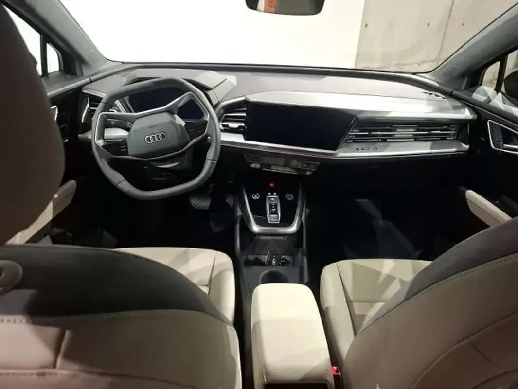 Usado Audi Q4 Sportback e-tron Sport 150 kW (204 CV) 2025 Negro SUV