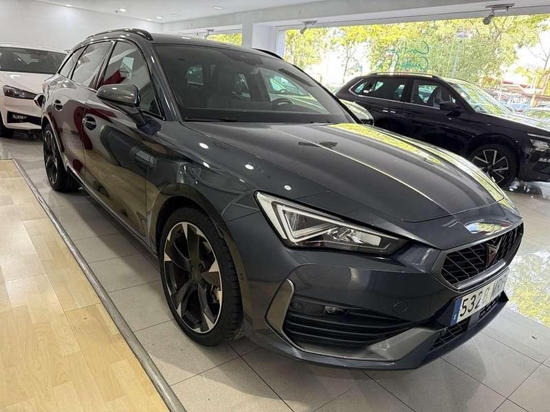 Gris Usado 2024 Cupra Leon Utilitario | 26.300 € (Precio justo) - Imagen 1/4
